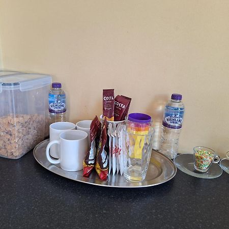 'Aandal House' Bournemouth' Apartment Poole Bagian luar foto