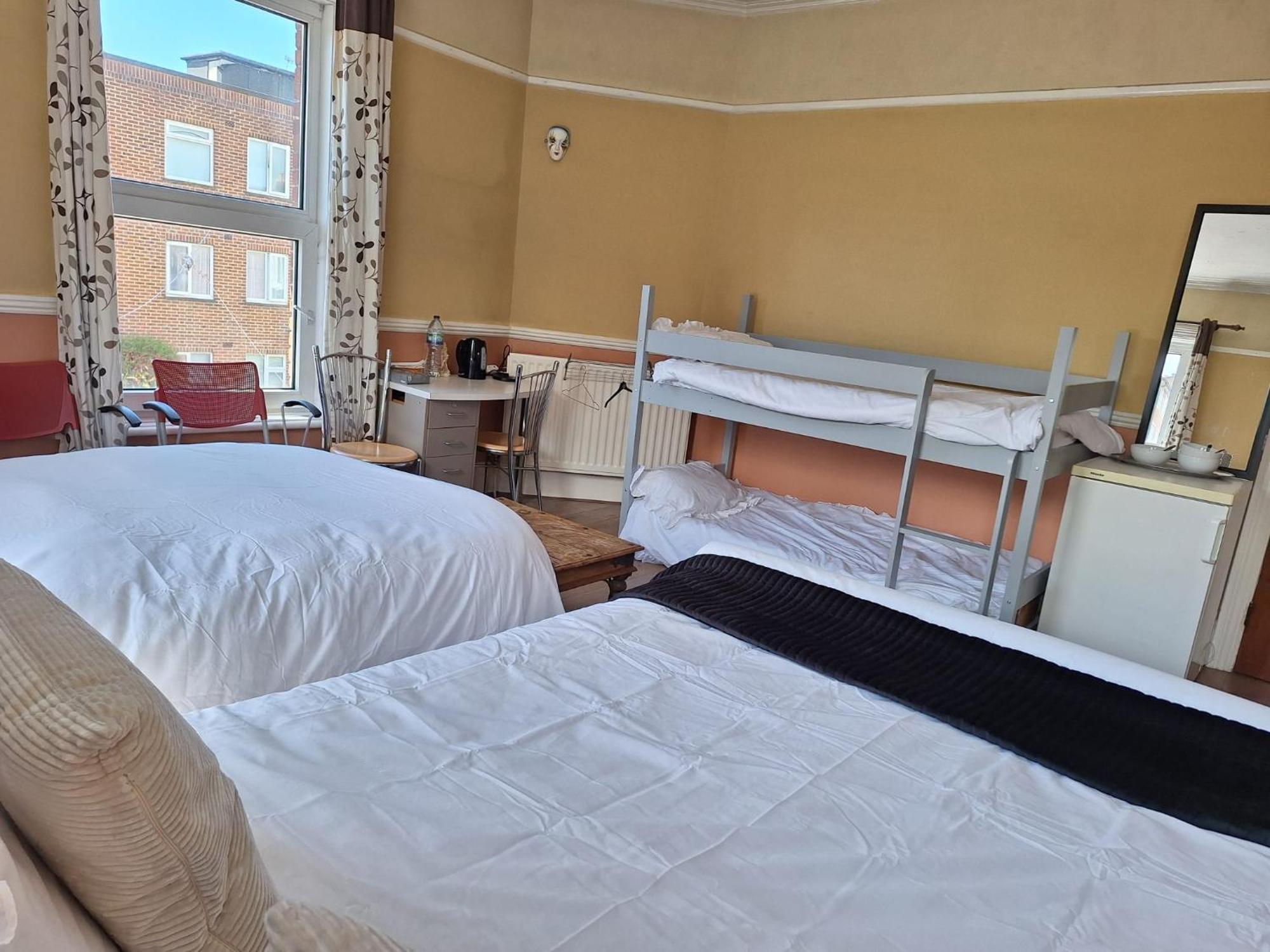 'Aandal House' Bournemouth' Apartment Poole Bagian luar foto